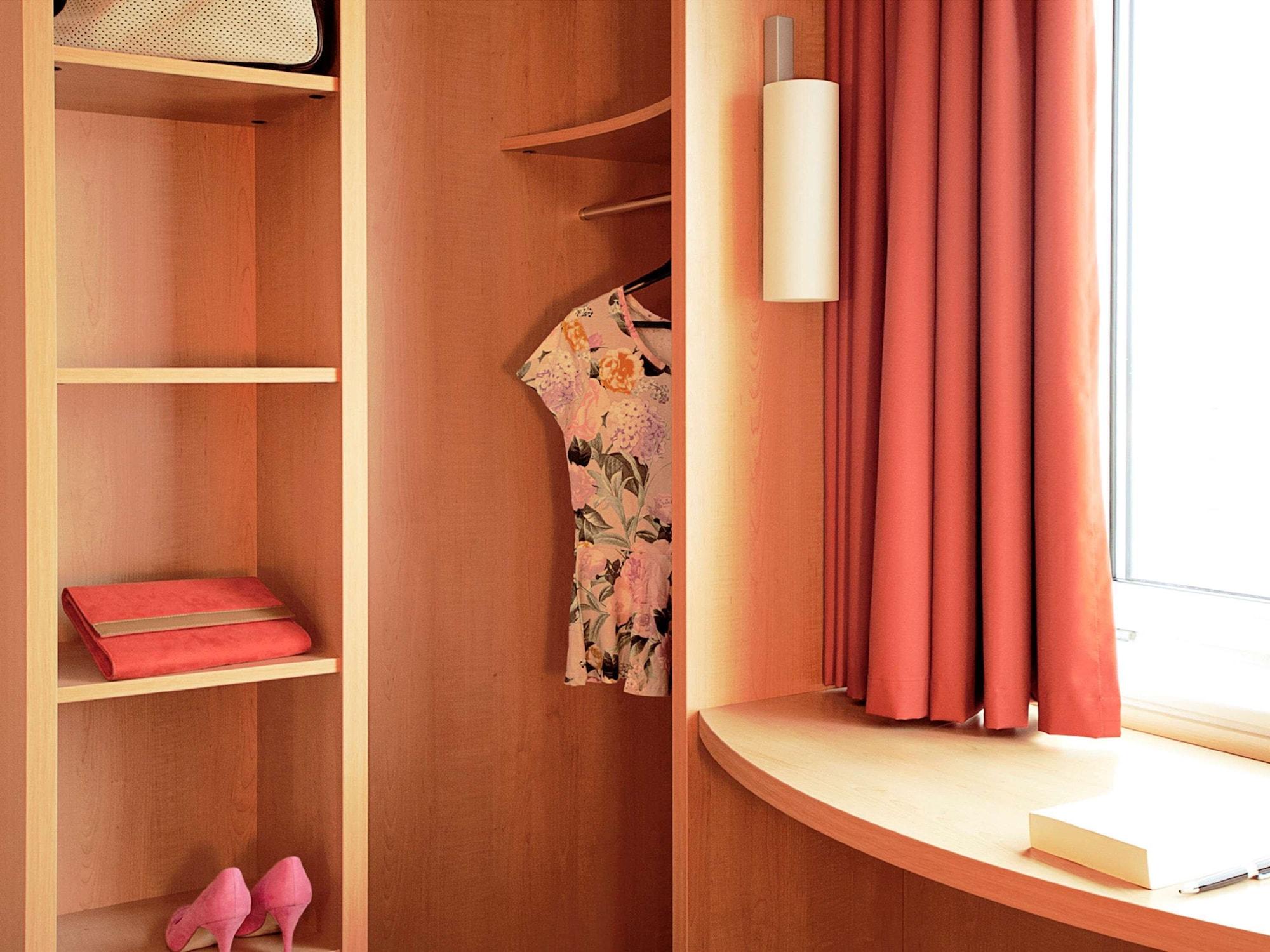 Ibis Sao Carlos Bagian luar foto